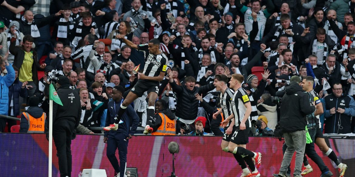 PIF ready record Newcastle move to stop Isak joining Arsenal or Liverpool