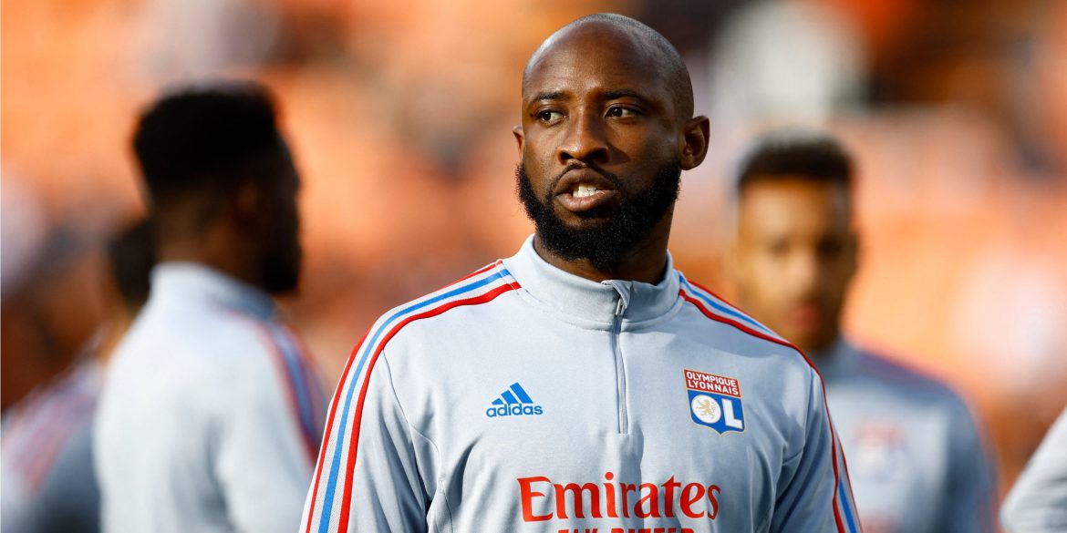 Aston Villa could sign perfect strike partner for Watkins in Ligue 1 goalscorer